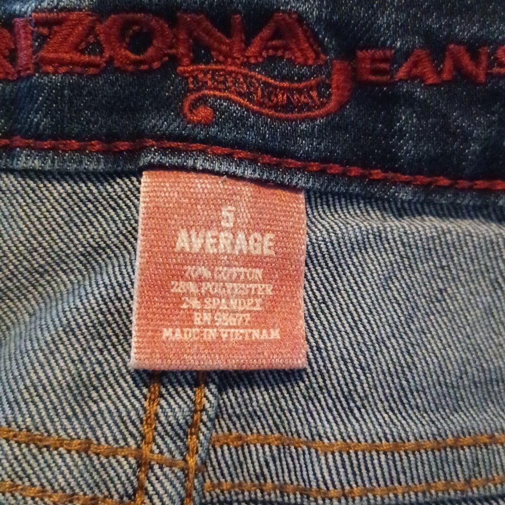 644236....Arizona Jean Company Size 5, W26" 29"Inseam 7"Rise - Picture 6 of 6